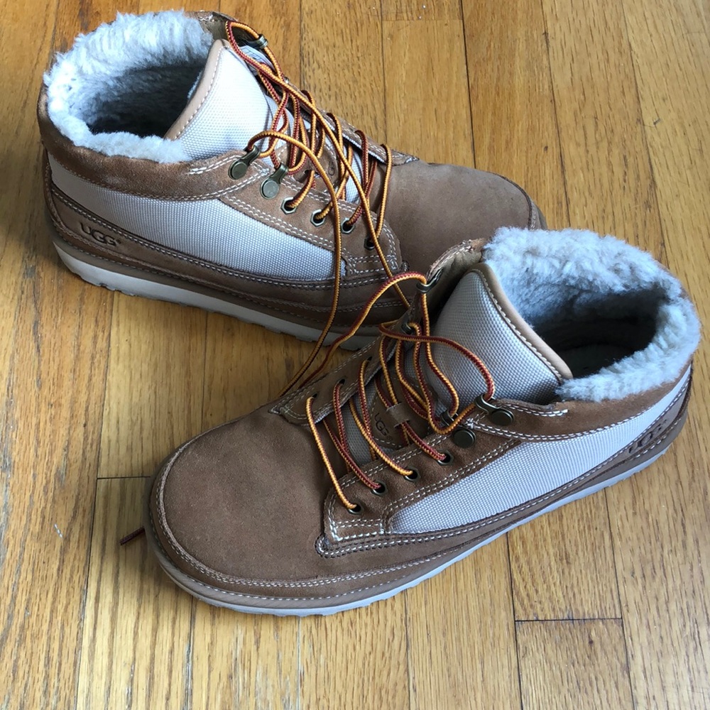 GENUINE MENS UGG BOOTS TAN SIZE 10
